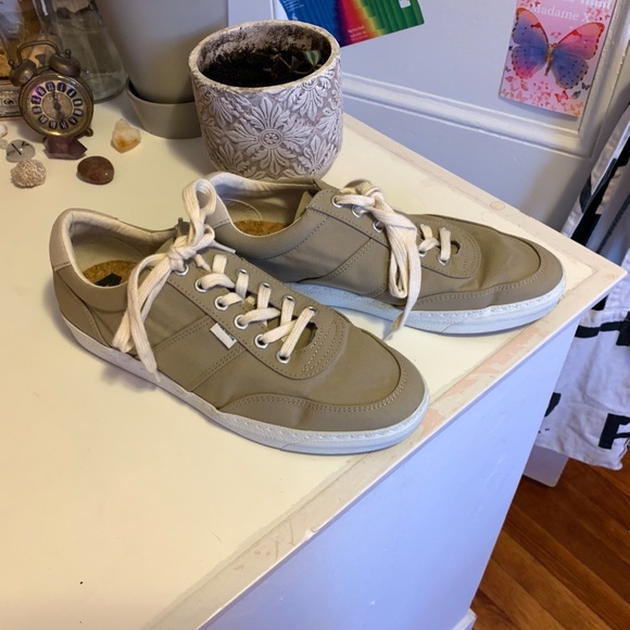 Frank and Oak Canvas Sneakers - Picture 2 of 4